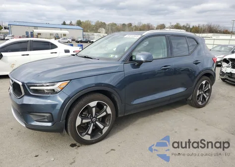 2021 Volvo Xc40 T5 Momentum z USA, uszkodzony, nr VIN YV4162UK3M2421566